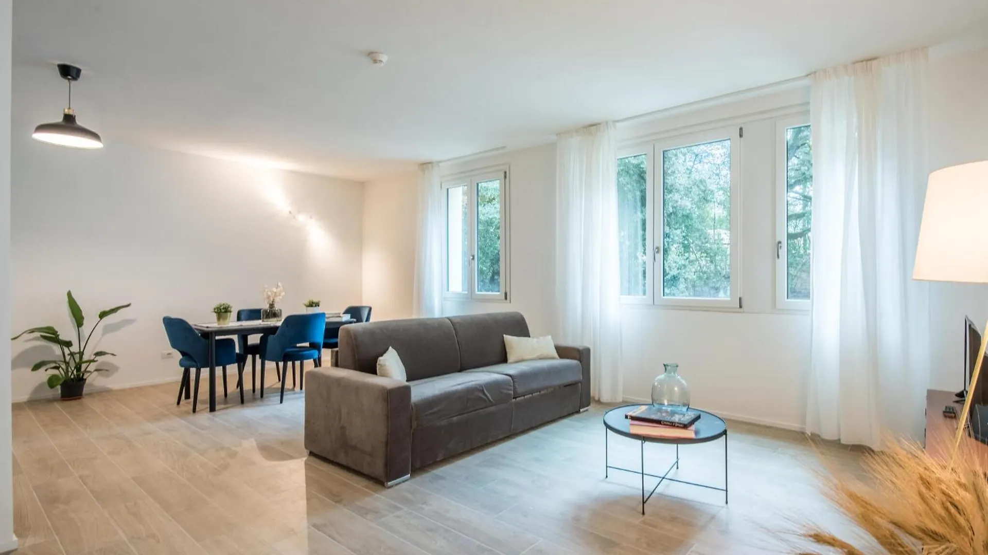Cozy Apartment In Siena With Kitchen