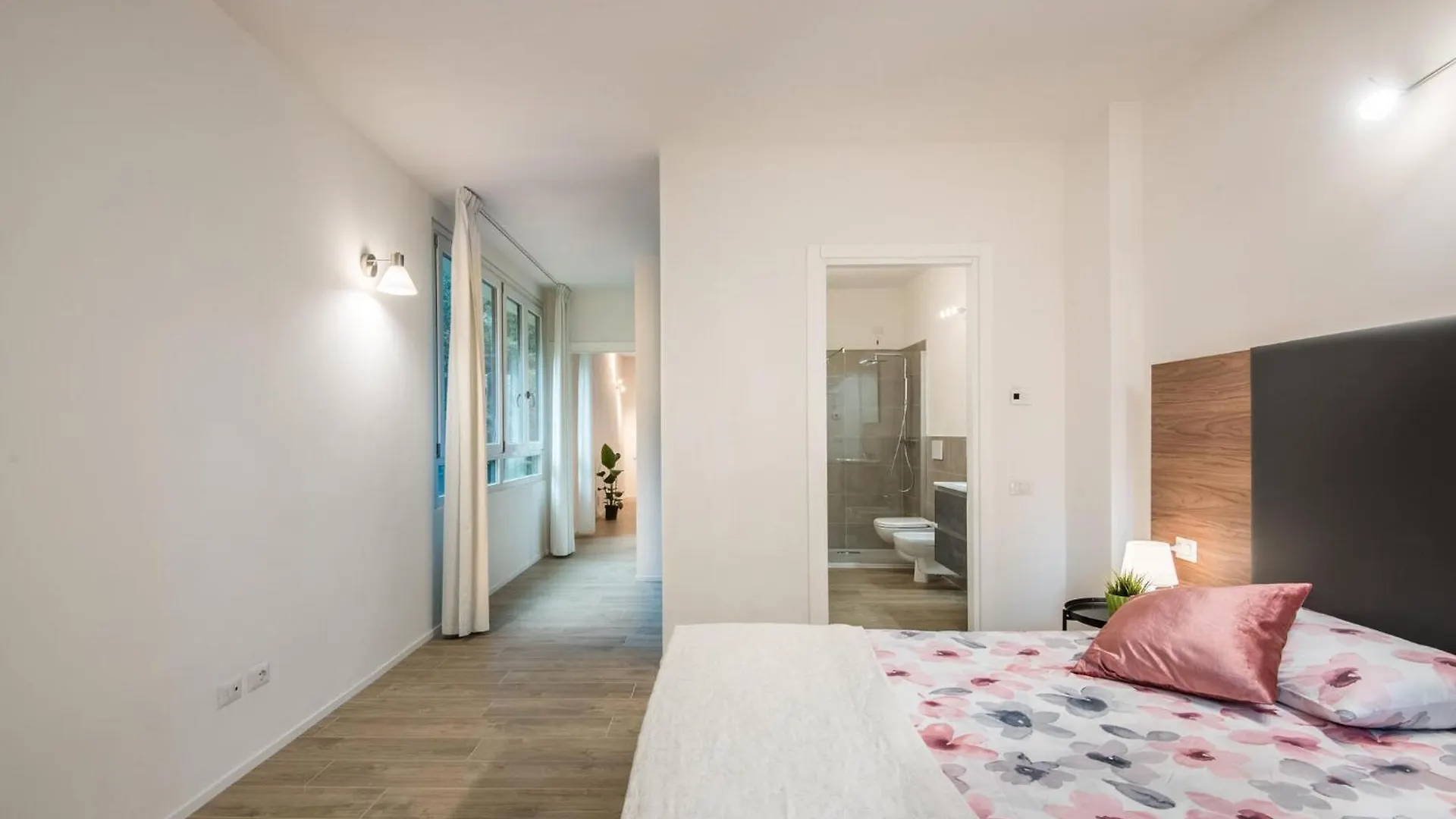 Cozy Apartment In Siena With Kitchen